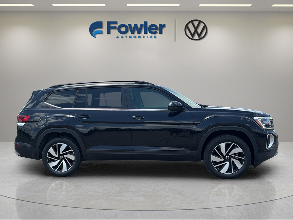 New 2026 Black Volkswagen 2.0T SE w/Technology image 8