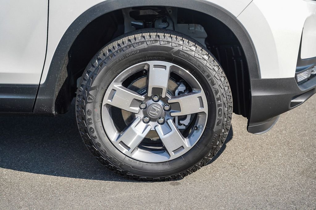 New 2026 Platinum White Pearl Honda RTL image 11