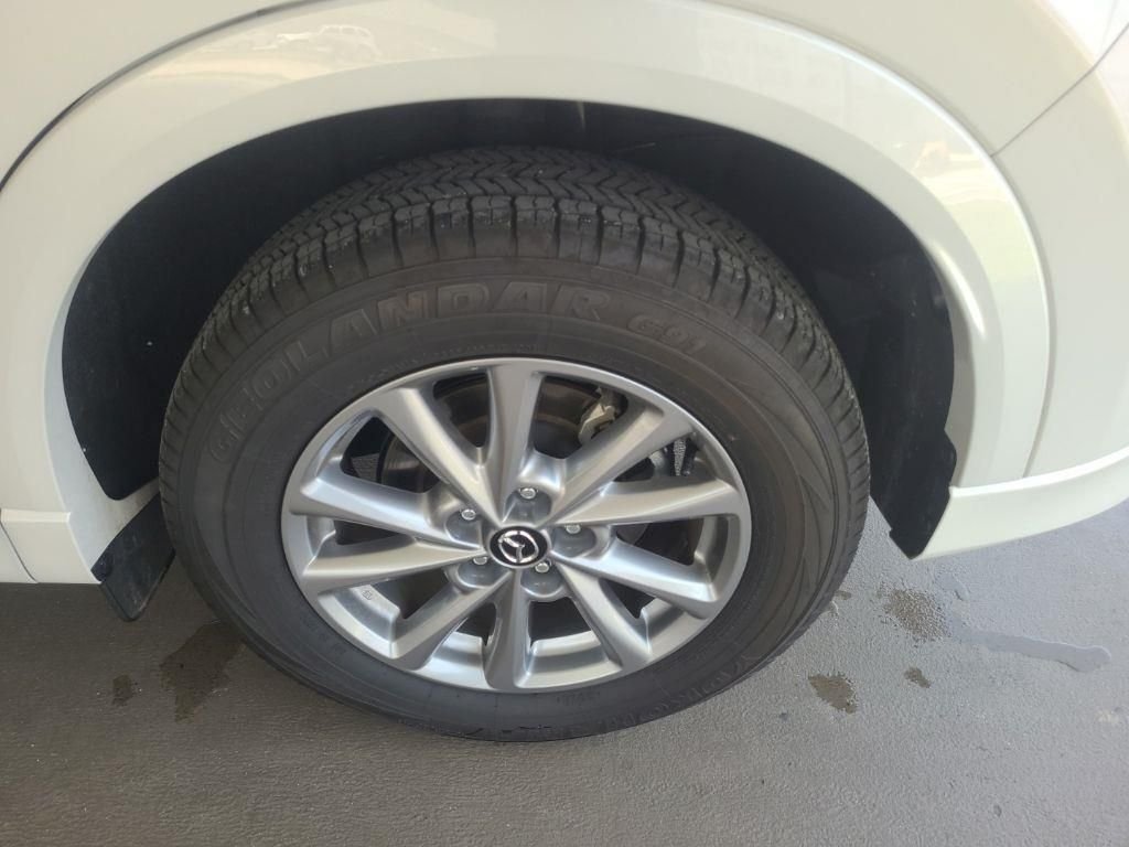 Certified Used 2025 White Mazda 2.5 S Preferred Package image 3