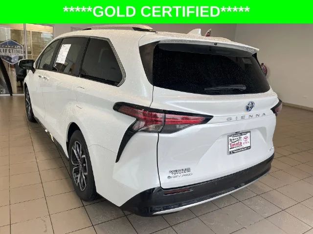 2025 Toyota Sienna Platinum - Photo 32