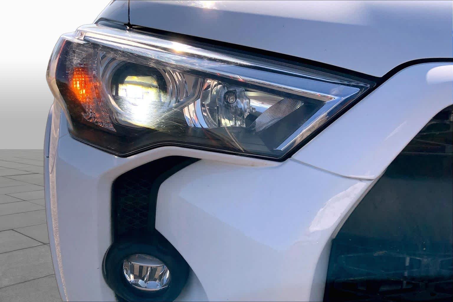 Used 2023 Ice Cap Toyota TRD Off Road Premium image 28