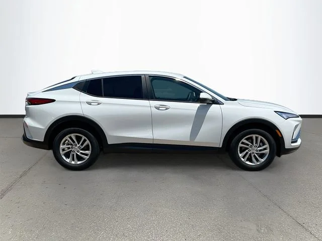 New 2026 Summit White Buick Preferred image 3