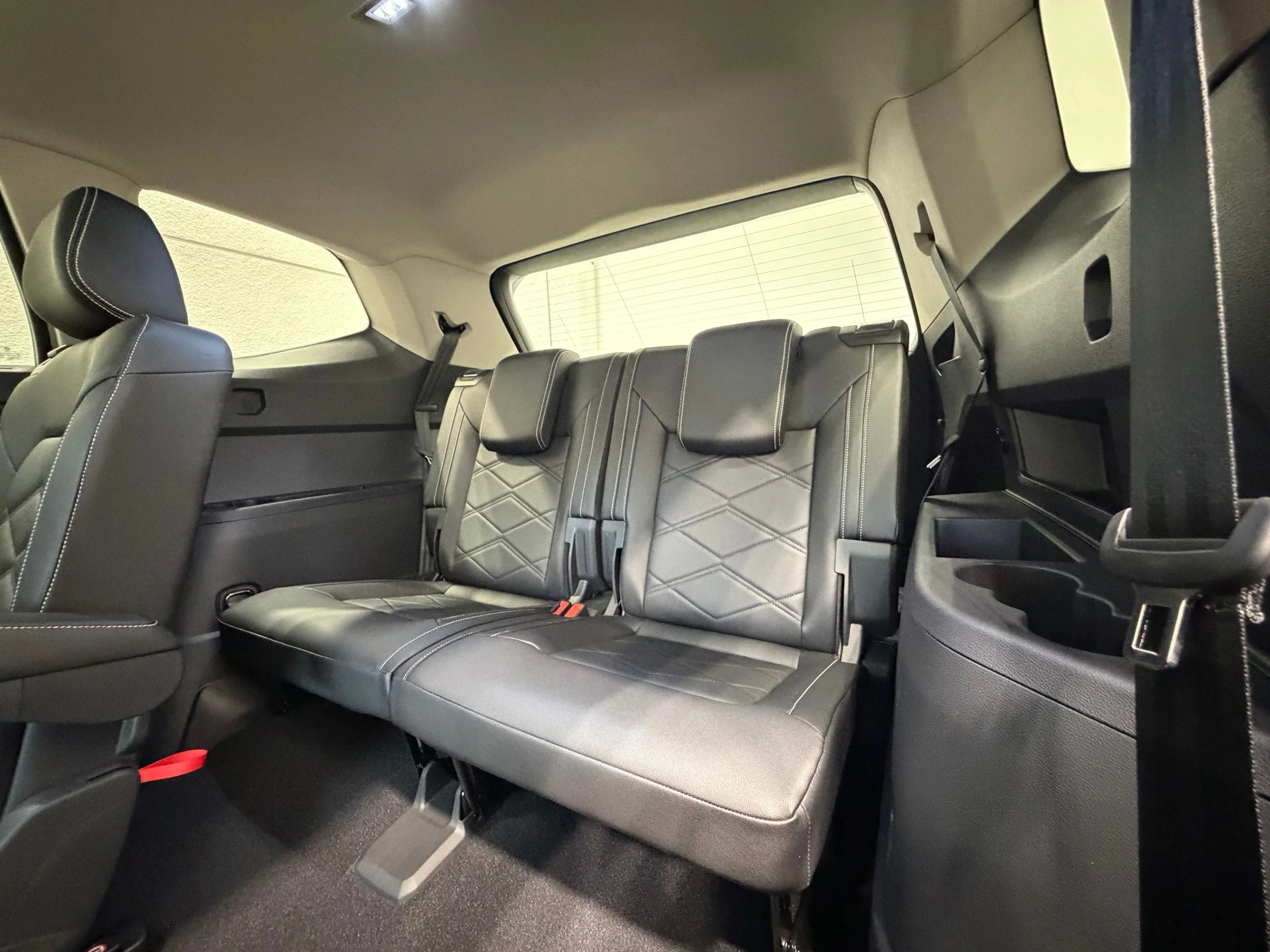 New 2026 Black Volkswagen 2.0T SE w/Technology image 24