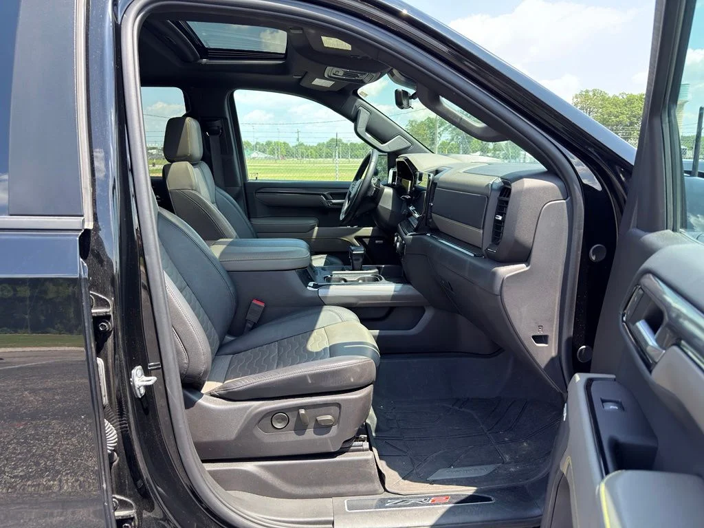 Certified Used 2024 Black Chevrolet ZR2 image 13