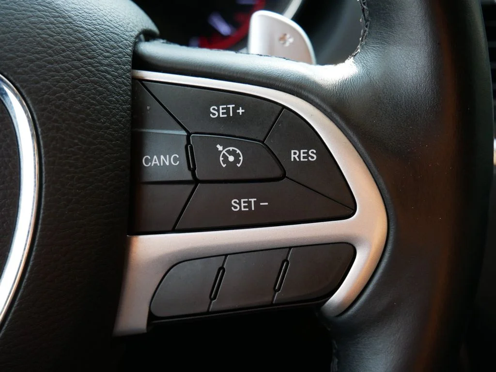 Used 2015 Gray Dodge SXT image 20