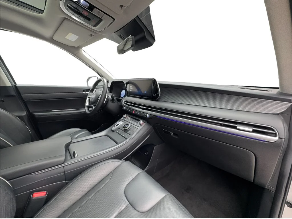 Used 2025 Silver Hyundai Limited image 34