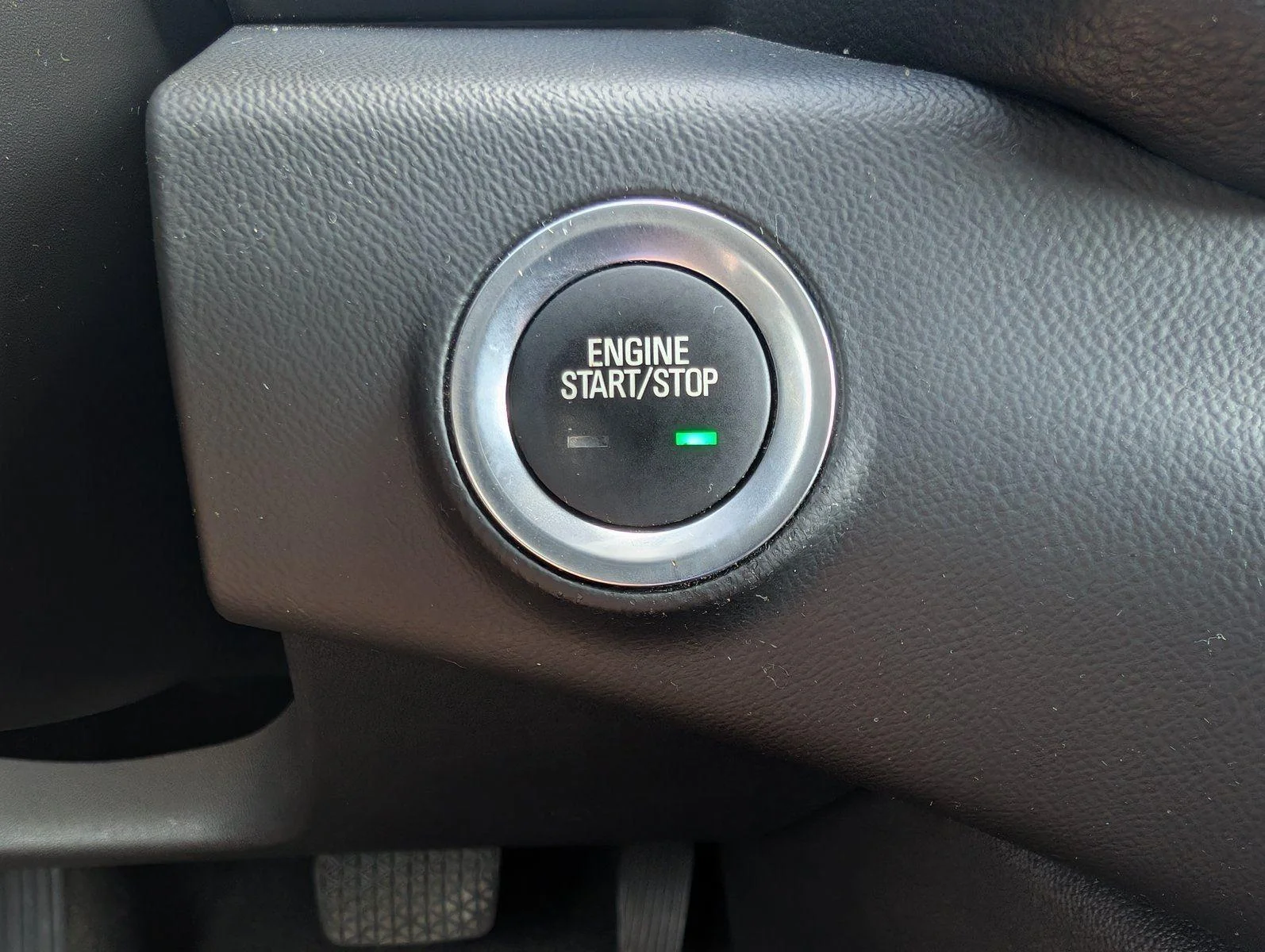 Used 2024 Sterling Metallic GMC SLT image 21