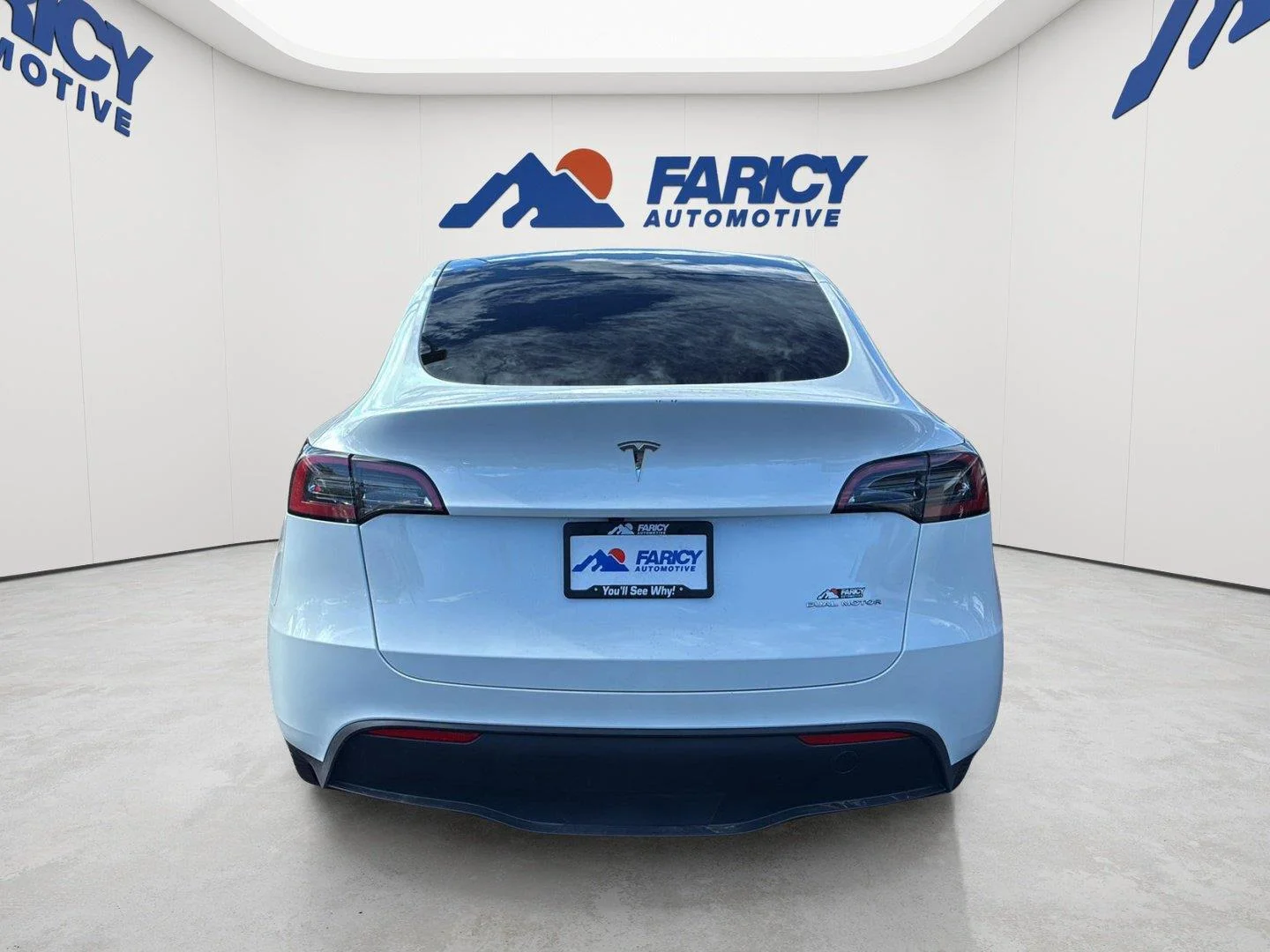 Used 2023  Tesla Long Range image 5
