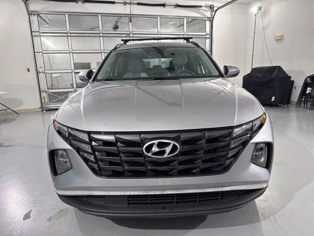 Used 2023 Silver Hyundai SEL image 2