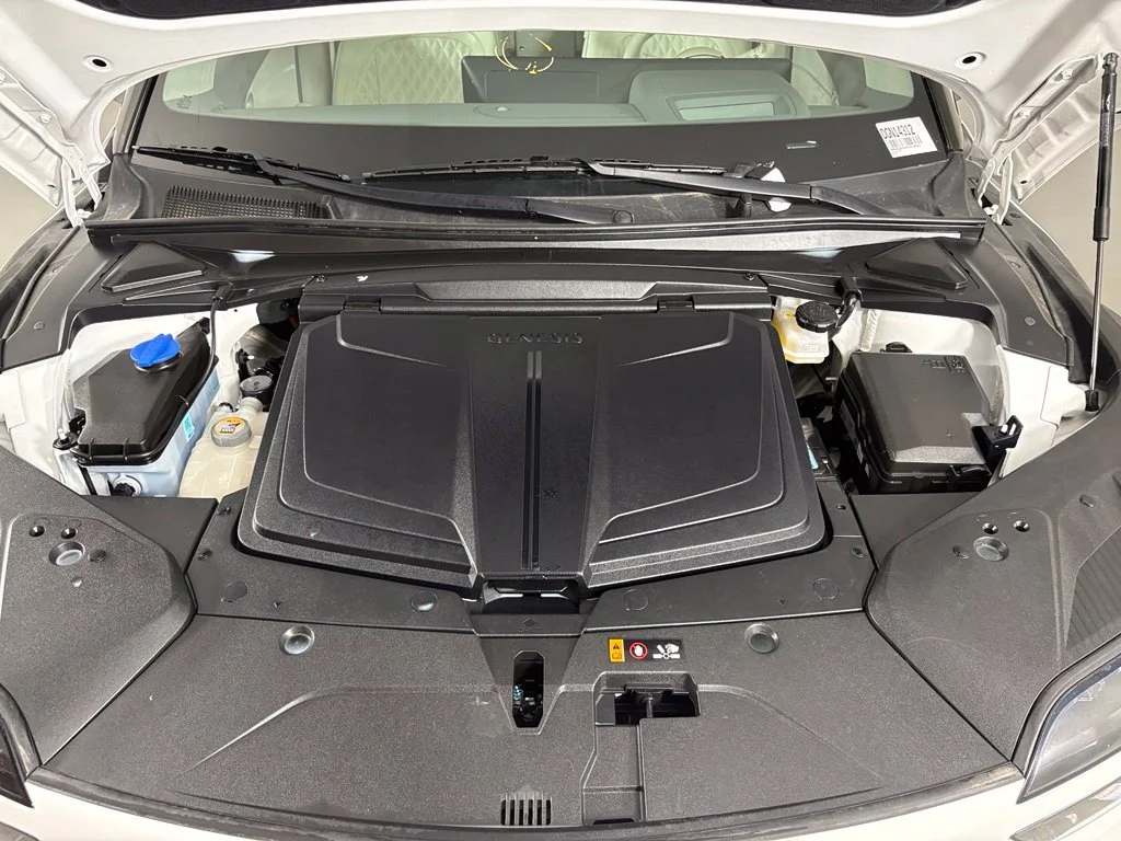 Used 2023 White Genesis Performance image 48