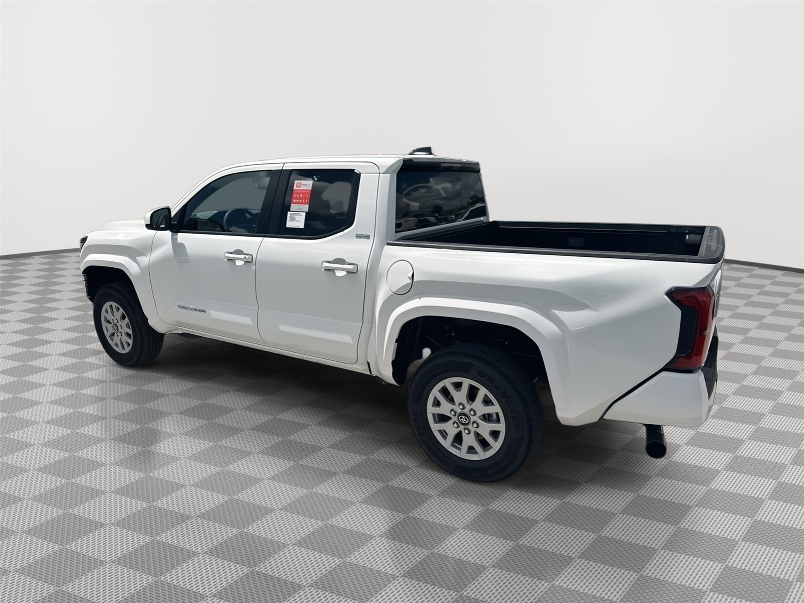 2026 Toyota Tacoma SR5 - Photo 7