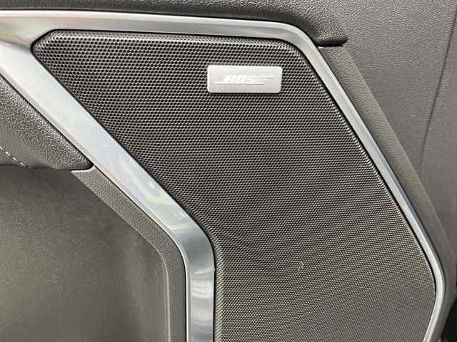 Used 2024 Onyx Black GMC Elevation image 10