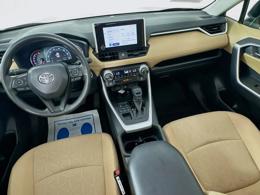 Used 2025  Toyota XLE image 25