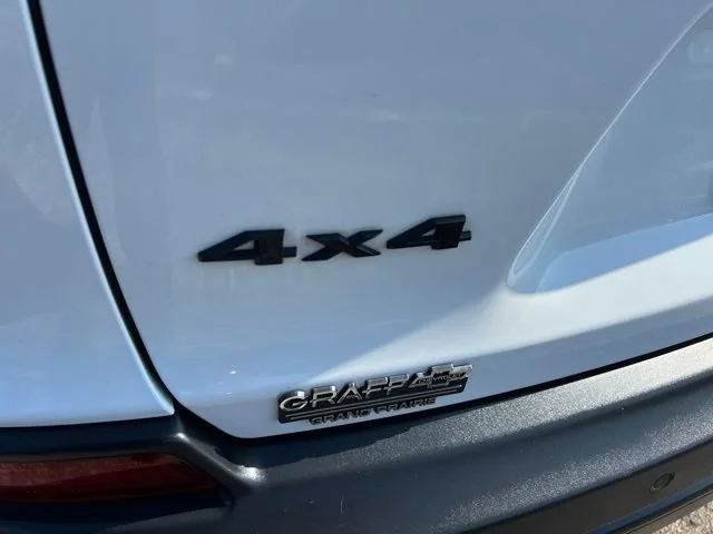 Used 2022 White Jeep Altitude 4x4 image 6