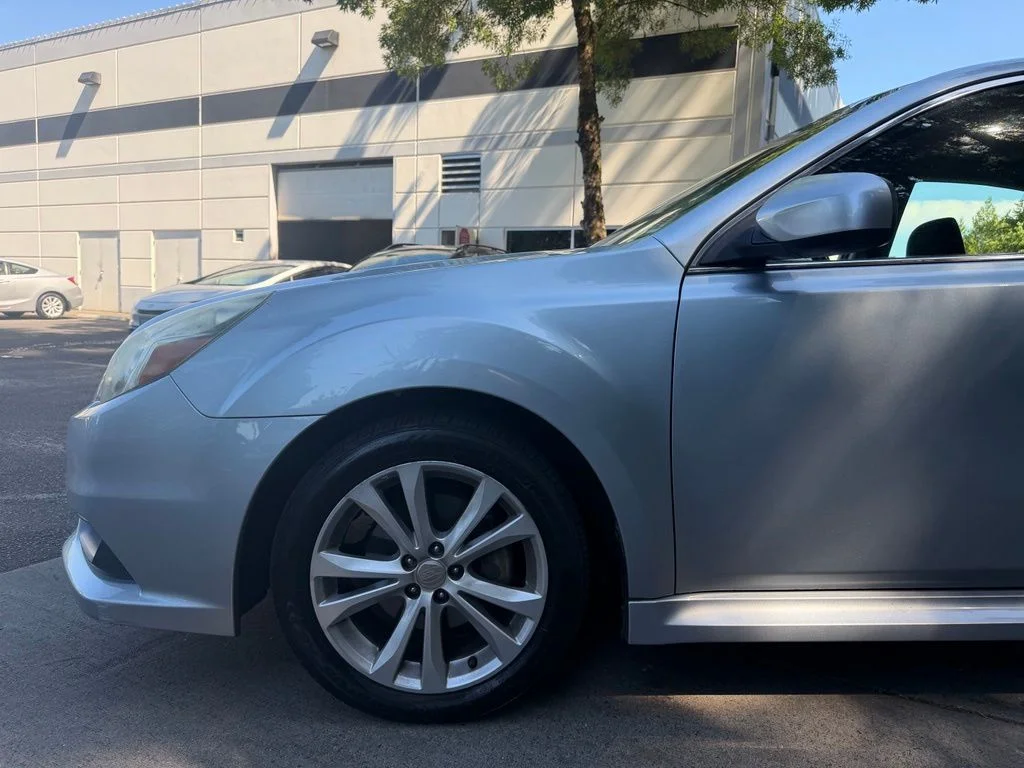 Used 2013 Ice Silver Metallic Subaru 2.5i image 8