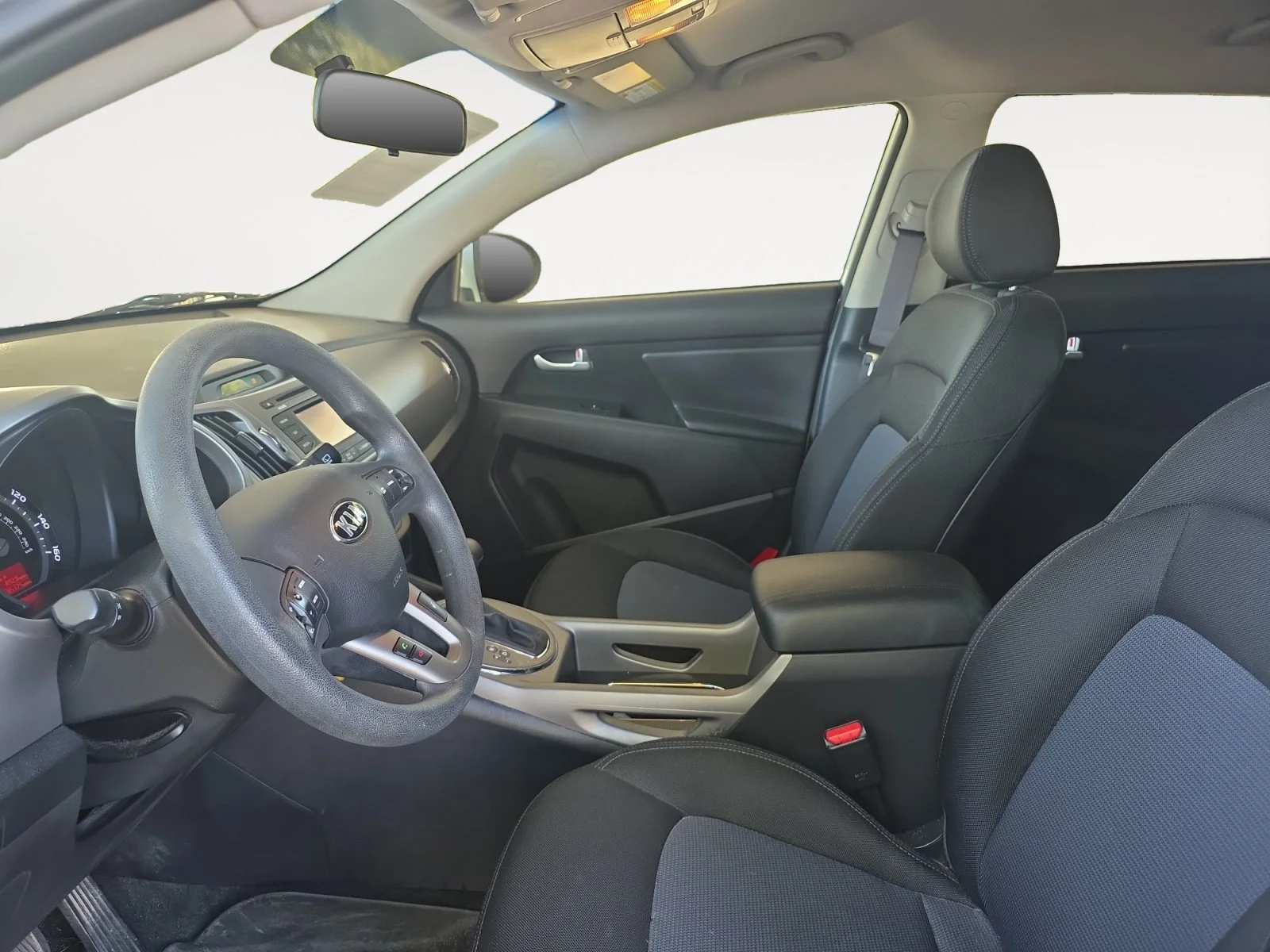 Used 2015 Bright Silver Kia LX image 20