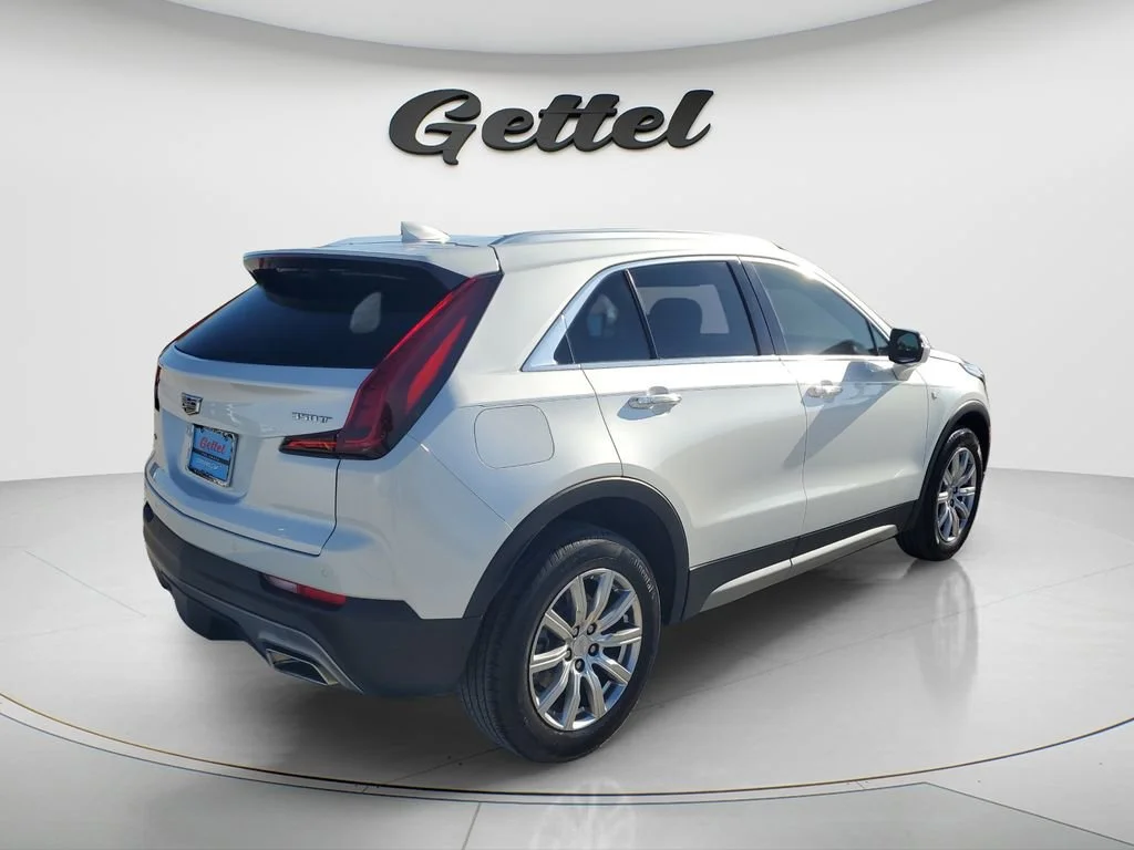 Used 2023 Crystal White Tricoat Cadillac Premium Luxury image 4
