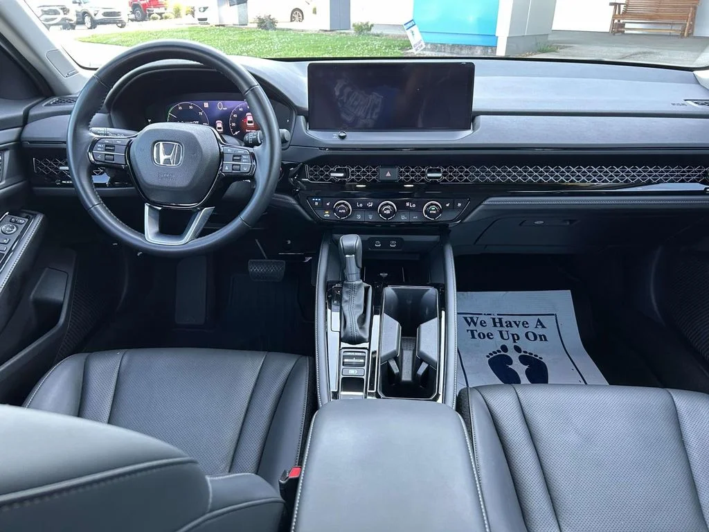 Used 2024 Blue Honda Touring image 13