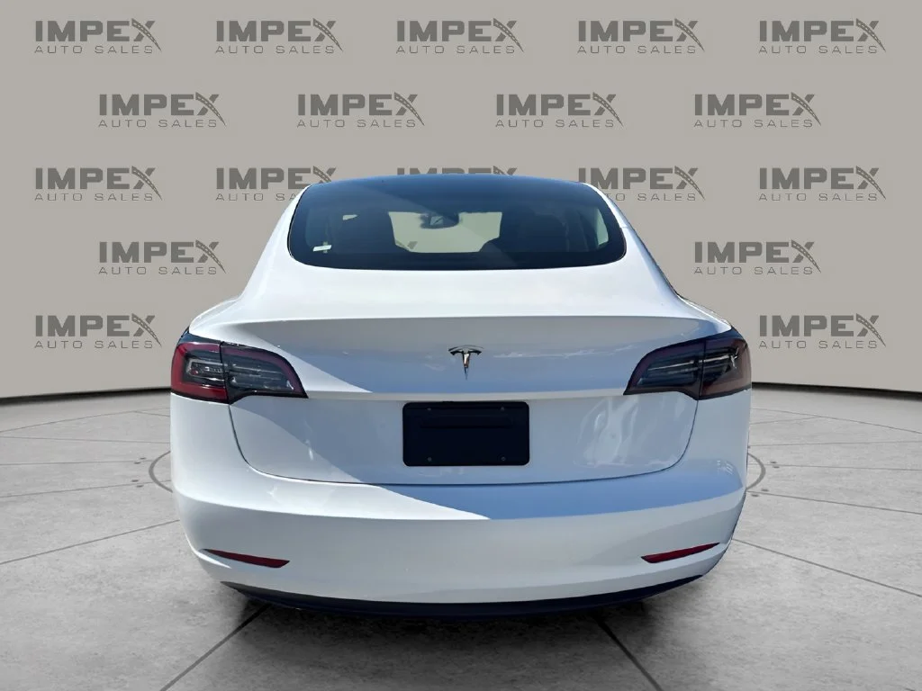 Used 2023 White Tesla Base image 4