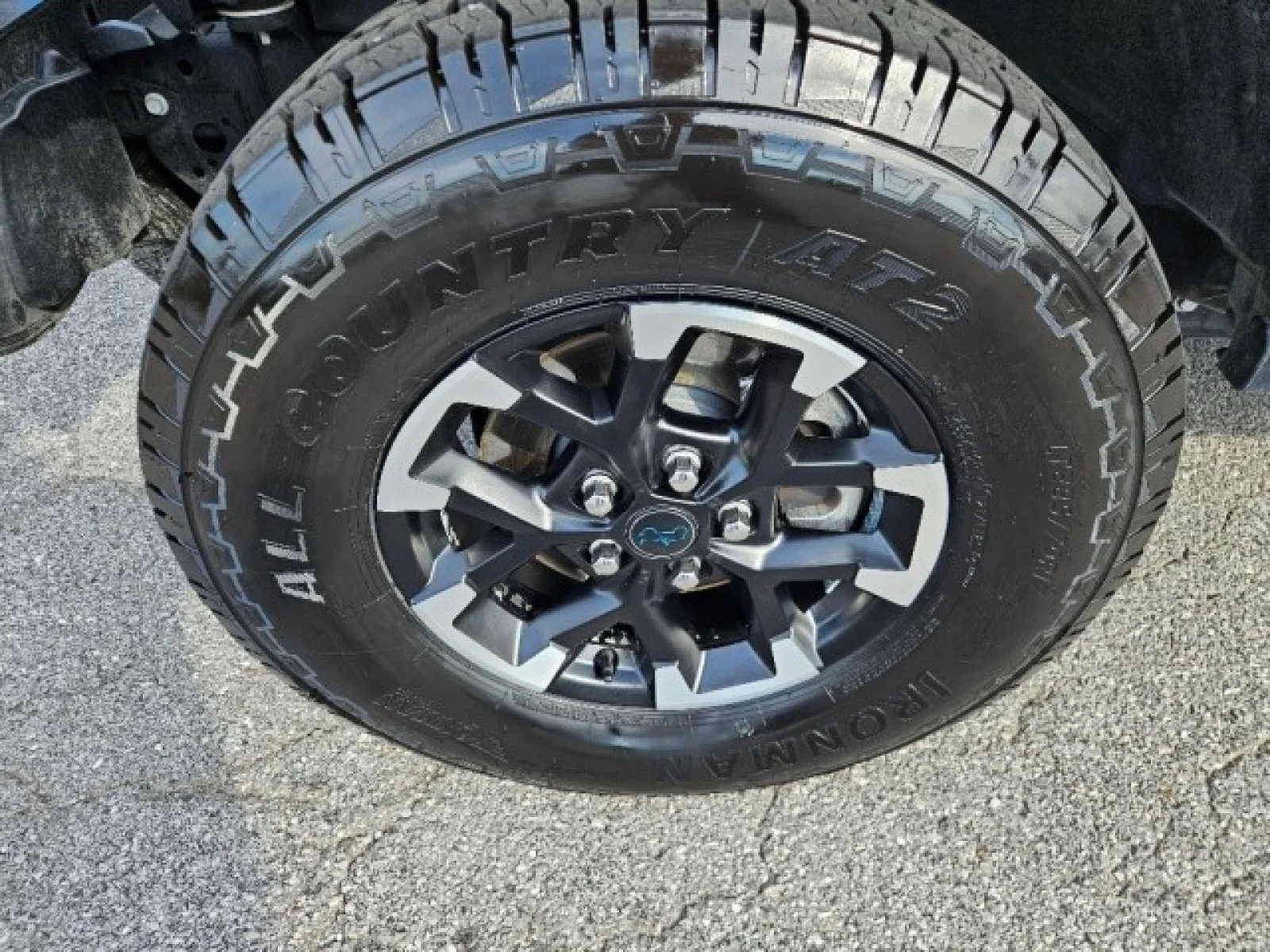 Used 2024 Silver Jeep Rubicon image 10