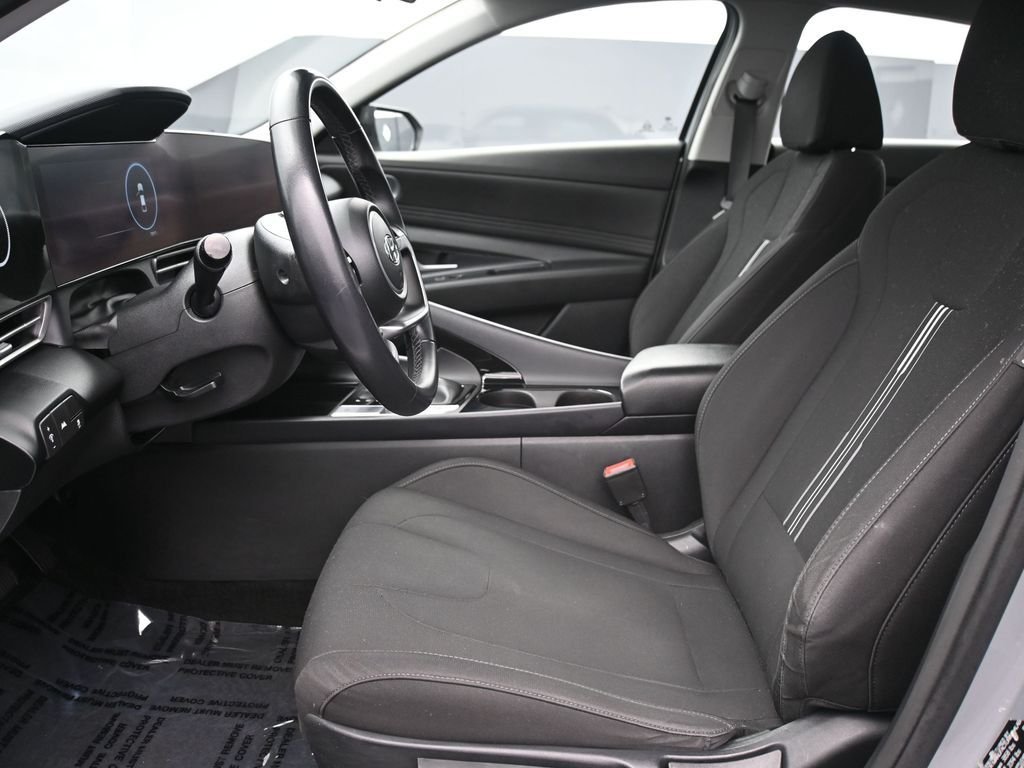 Certified Used 2023 Silver Hyundai SEL image 10