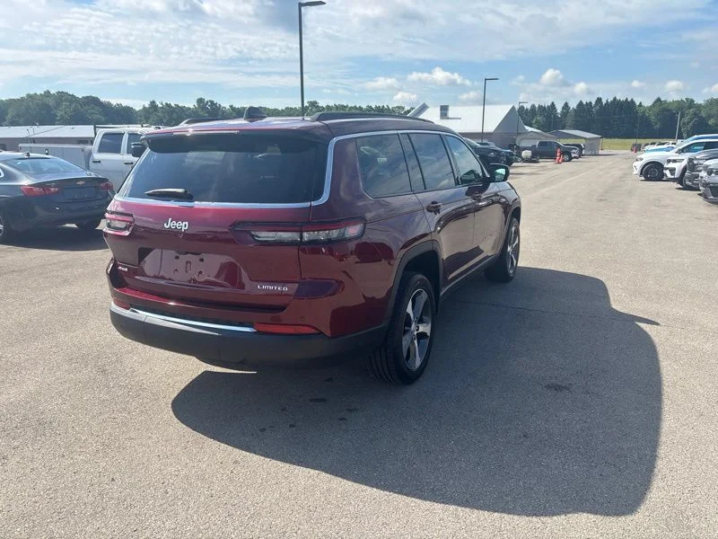 Used 2024 Red Jeep Limited image 3