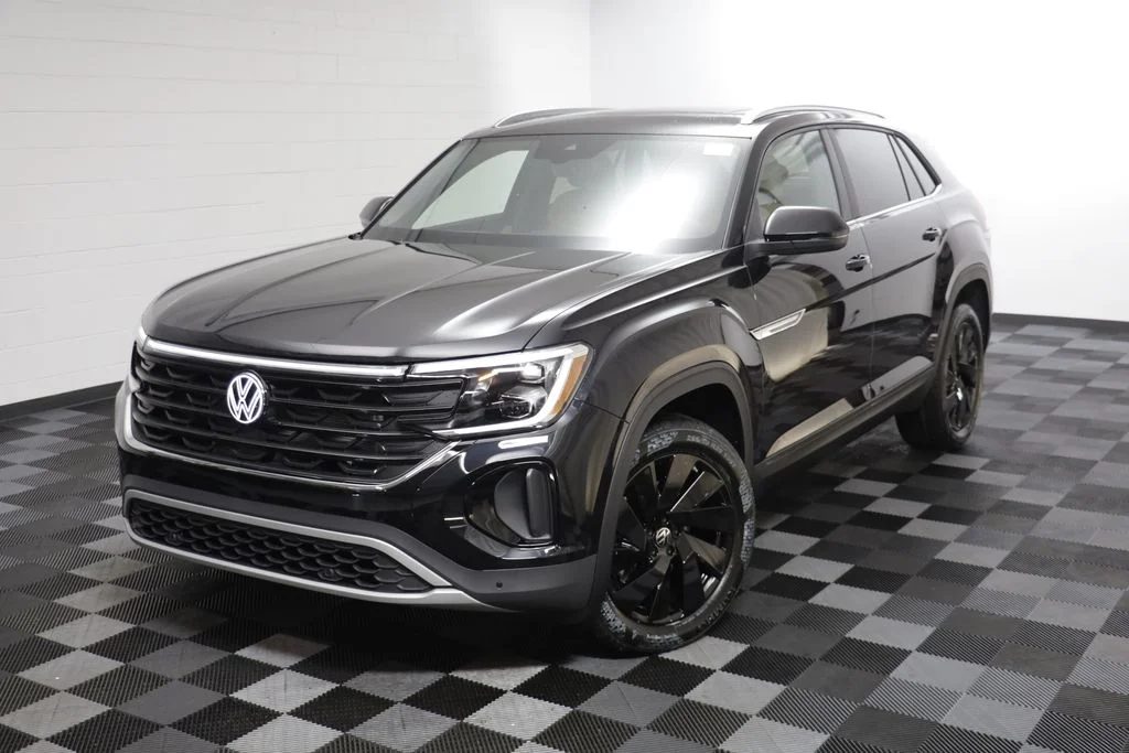 New 2026 Deep Black Volkswagen SE w/Technology image 2