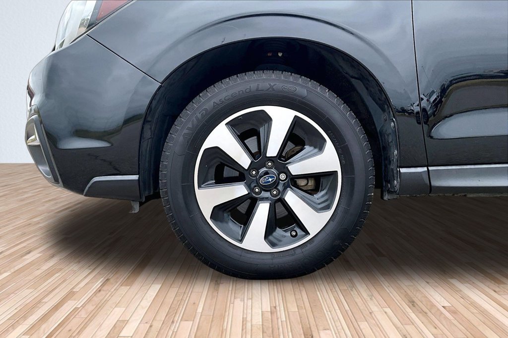 Used 2018 Black Subaru 2.5i Premium image 7