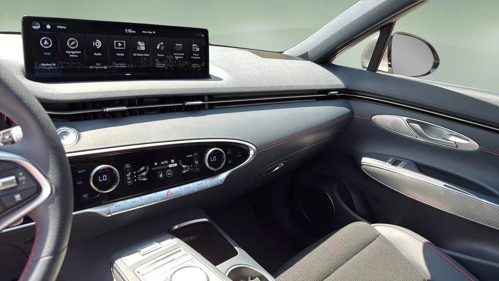 2025 GENESIS GV70 Sport - Photo 26