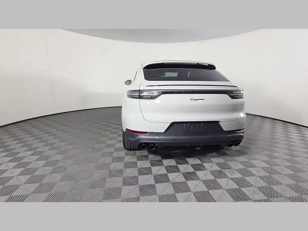 Used 2023 Chalk Porsche Platinum Edition image 39