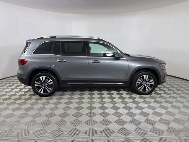 New 2026 Mountain Grey Metallic Mercedes-Benz GLB 250 image 20