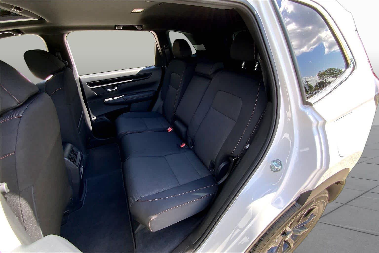 Used 2025 Platinum White Pearl Honda Sport image 21