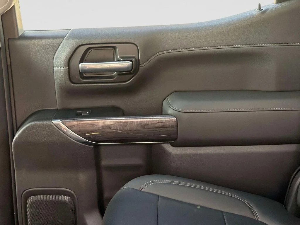 Used 2020 Red Chevrolet LTZ image 16