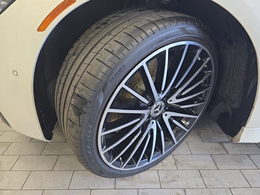 Certified Used 2023 White Mercedes-Benz S 580 image 37