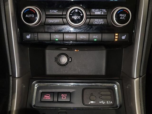 Used 2022 Crystal White Pearl Subaru Limited image 36