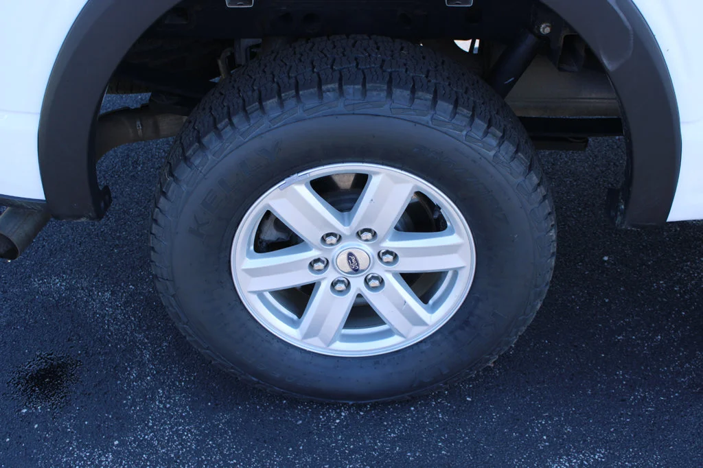 Used 2021 Oxford White Ford XLT image 17