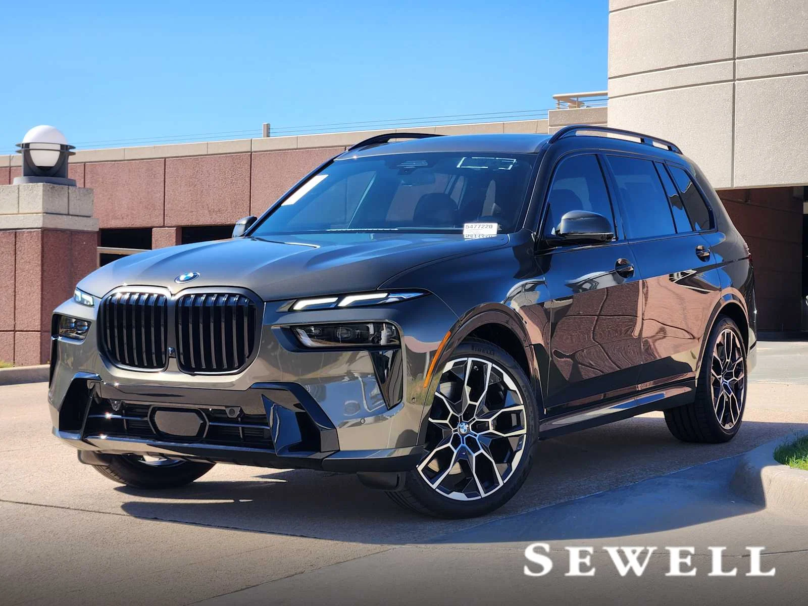 2027 BMW X7