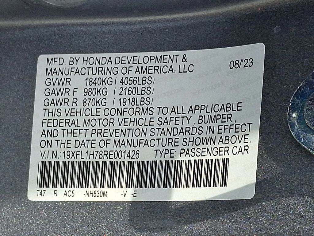 Certified Used 2024 Lunar Silver Metallic Honda EX-L image 27