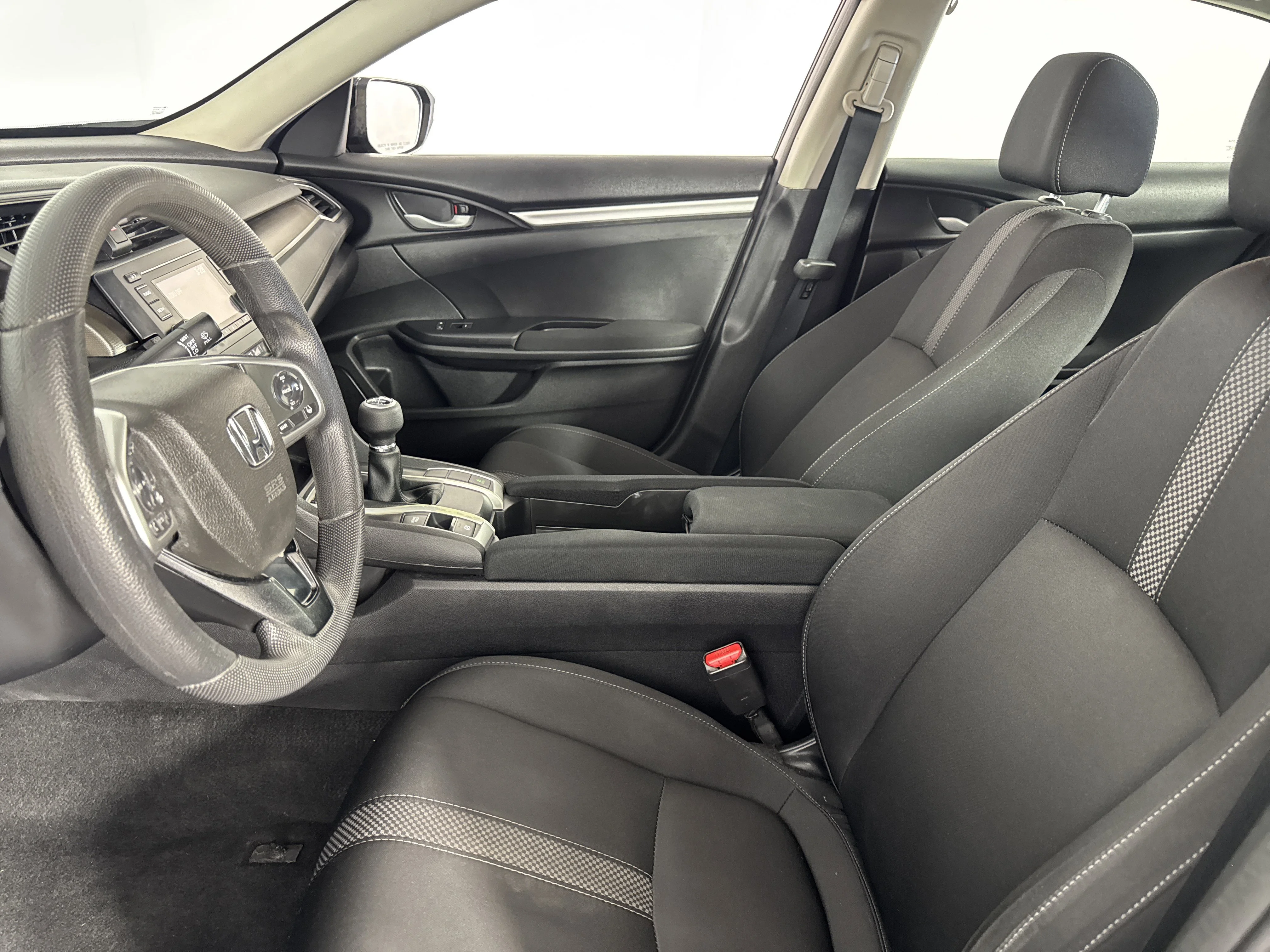 Used 2019 Crystal Black Pearl Honda LX image 15