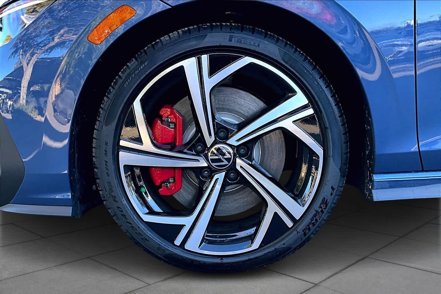 New 2026 Slate Blue Metallic Volkswagen 2.0T SE image 11