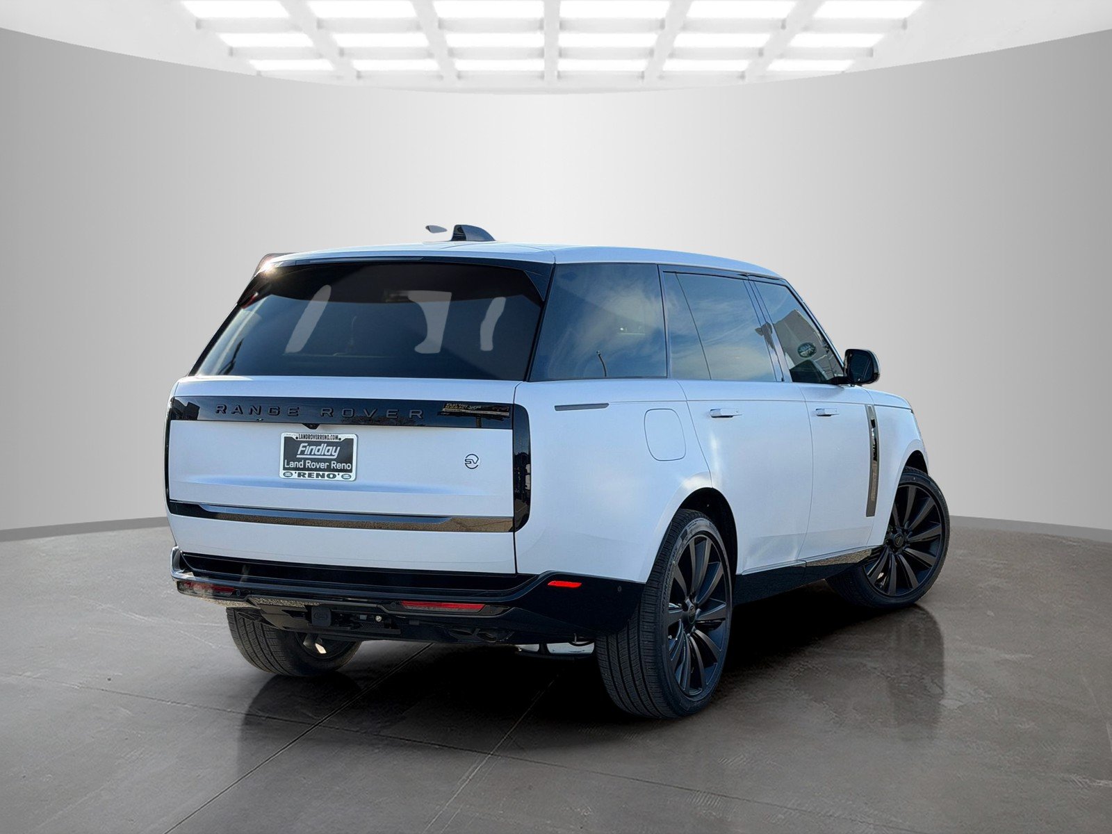 New 2026 Ostuni Pearl White Land Rover SV image 5