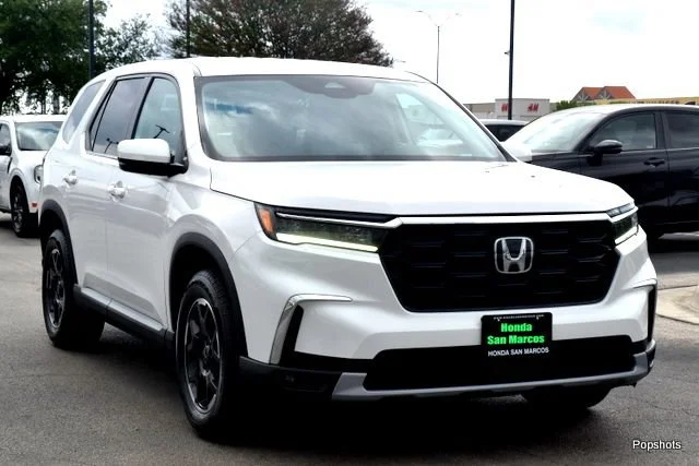2025 Honda Pilot EX-L - Photo 25