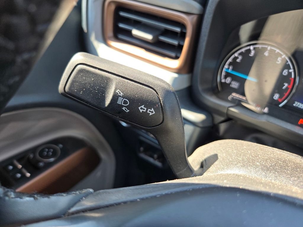 Used 2023 Atlas Blue Metallic Ford Lariat image 22
