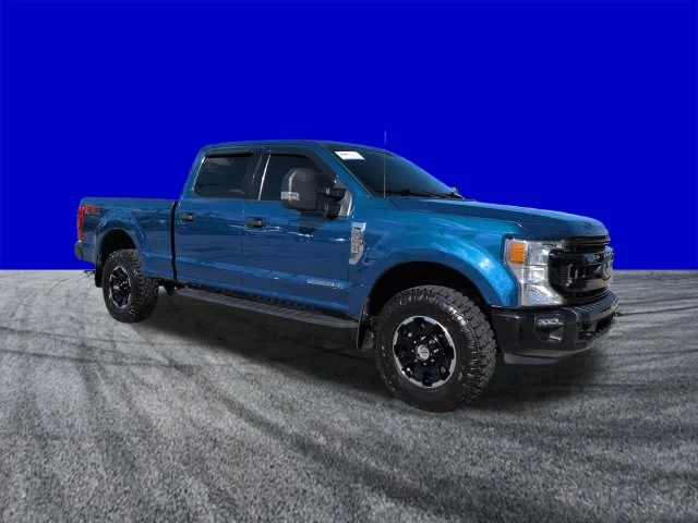 Used 2022 Blue Ford Lariat image 2