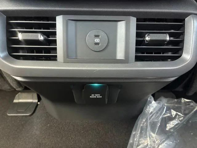 New 2026 Agate Black Metallic Ford XLT image 25