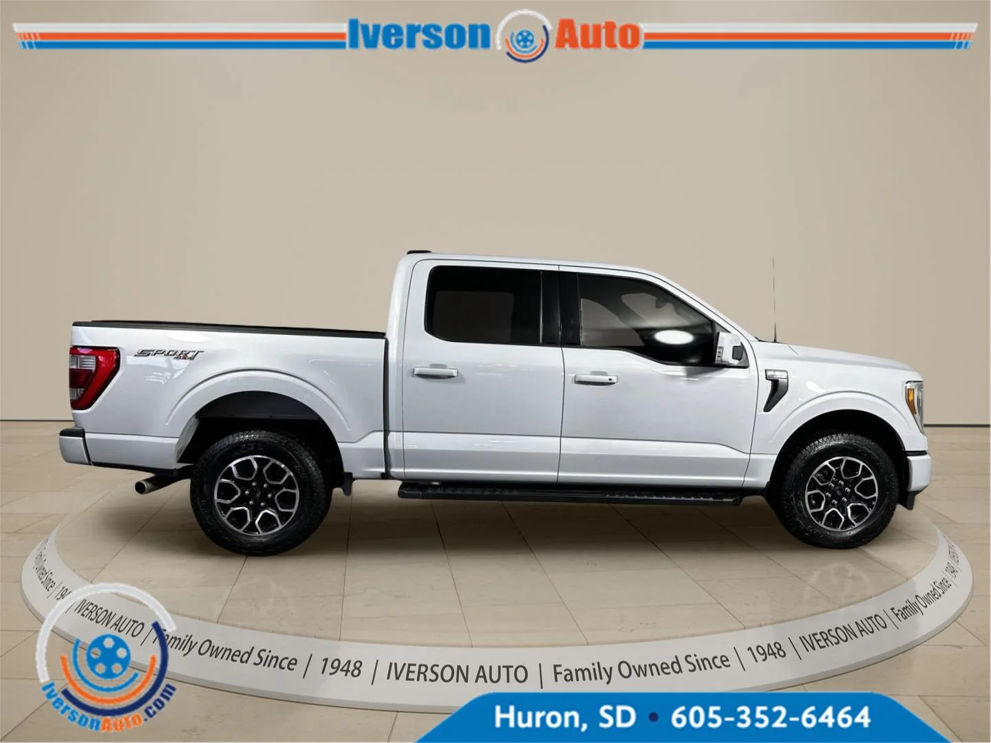 Used 2022 Space White Ford LARIAT image 9