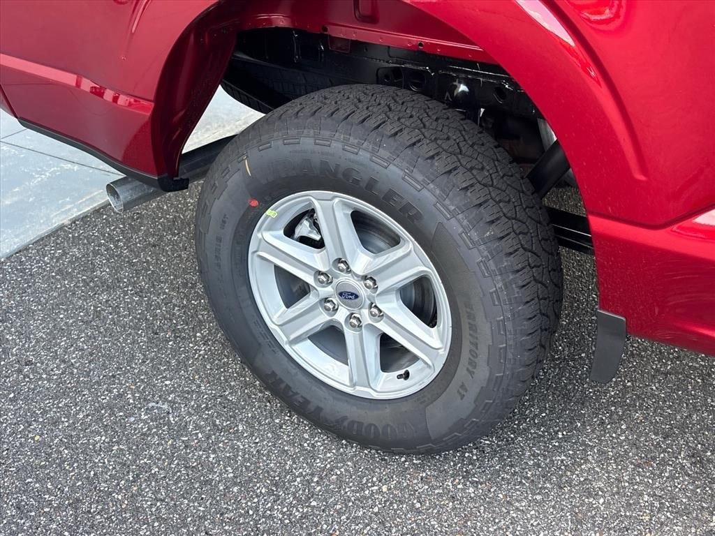 New 2026 Ruby Red Metallic Tinted Clearcoat Ford XLT image 27