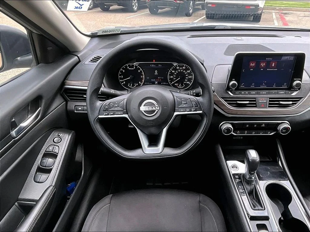 Certified Used 2024 Silver Nissan 2.5 SV image 17