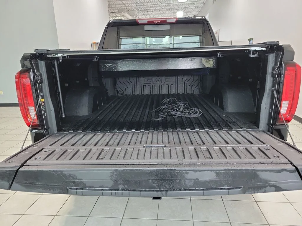 Used 2025 Black GMC Denali Ultimate image 15