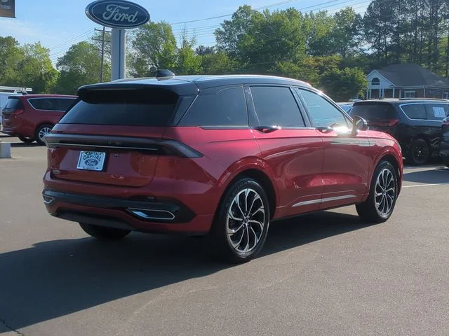 Used 2024 Red Lincoln Reserve image 13